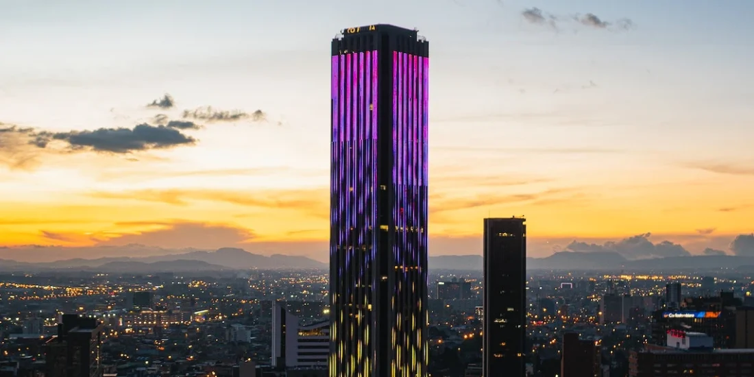 La Atenas de Sudamérica - Hoteles ByHours